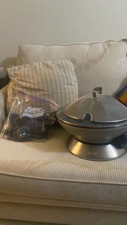 Breville Stainless Steel Kitchen Appliance with Accessories