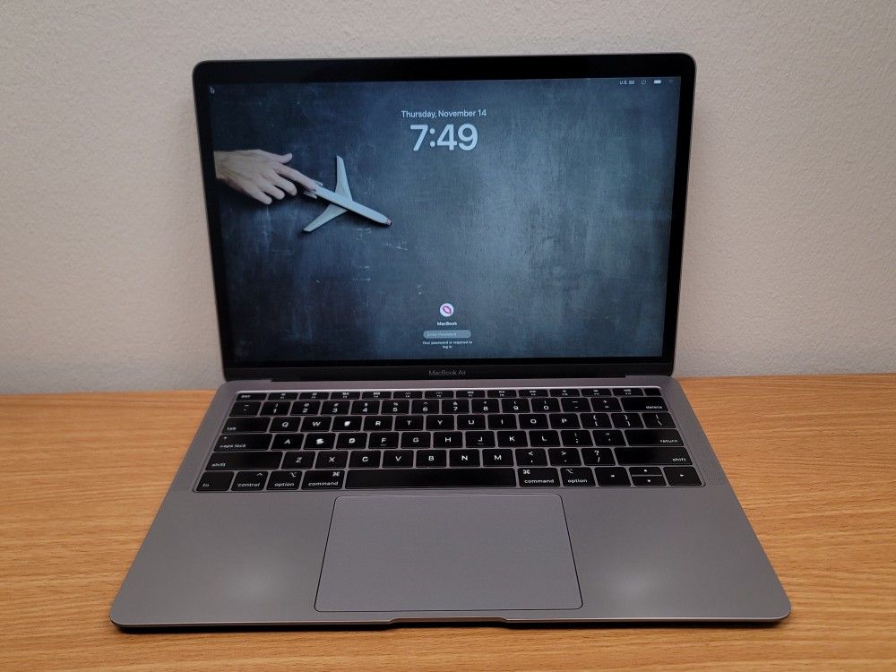 MacBook Air Retina 13.3'' i5 8GB RAM 256GB SSD Sonoma