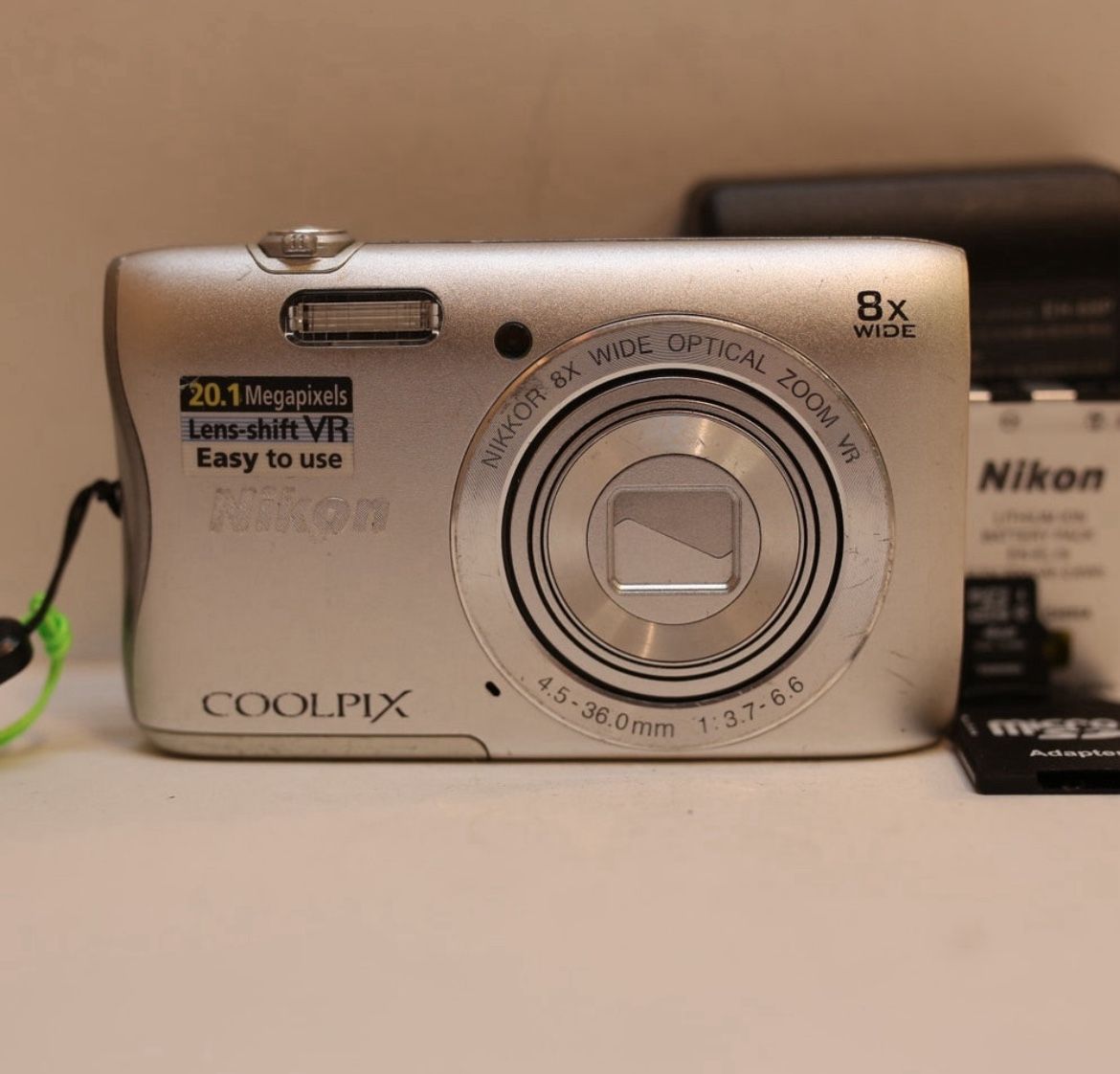 Nikon Coolpix s3700 Silver Digital Camera