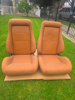 Universal Racing Bucket Seats