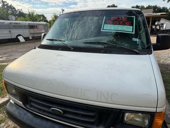 2001 Ford E-250