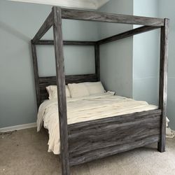 Canopy Queen Bed