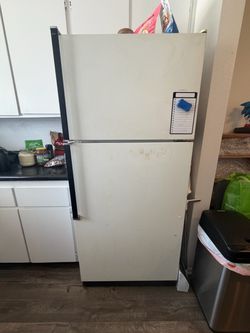 Kenmore Coldspot Refrigerator