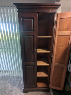 Armoire