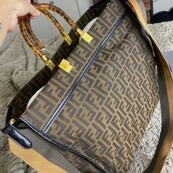 FENDI Shopper Bag! Broken Handle
