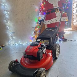 Lanwmower troy-bilt like new