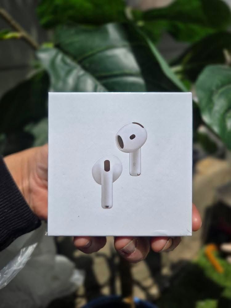 AirPods 4 Pro Active Noise Cancellation