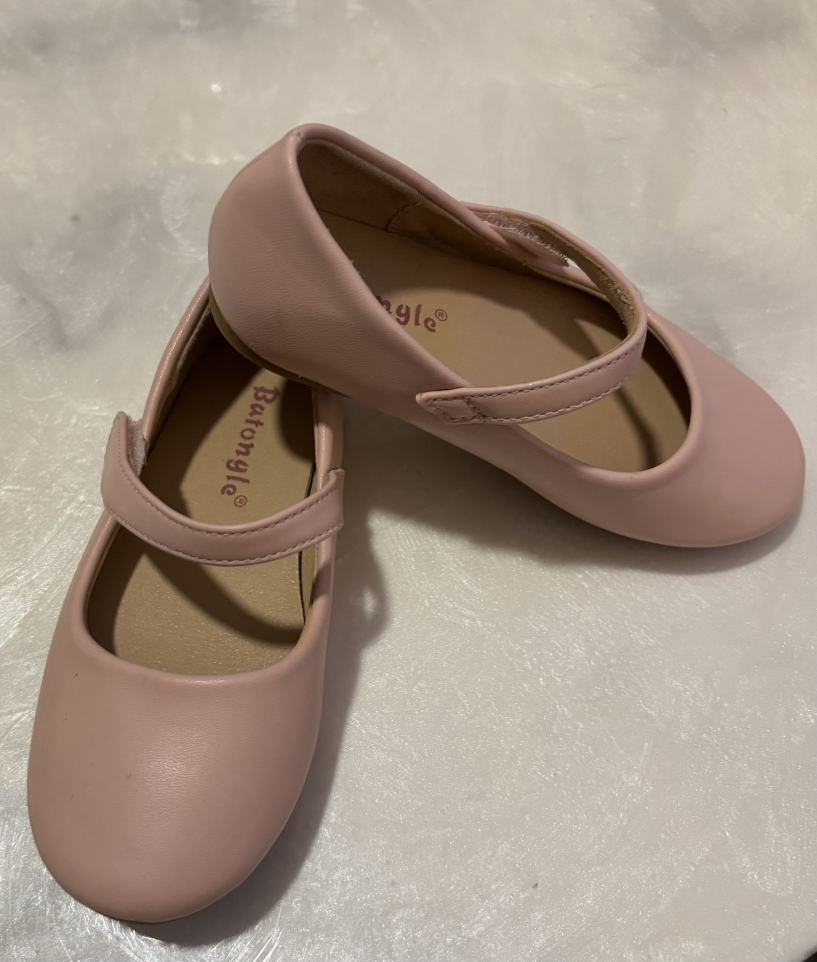 The Batongle Girls Pink Flat Ballet Shoes in size 10