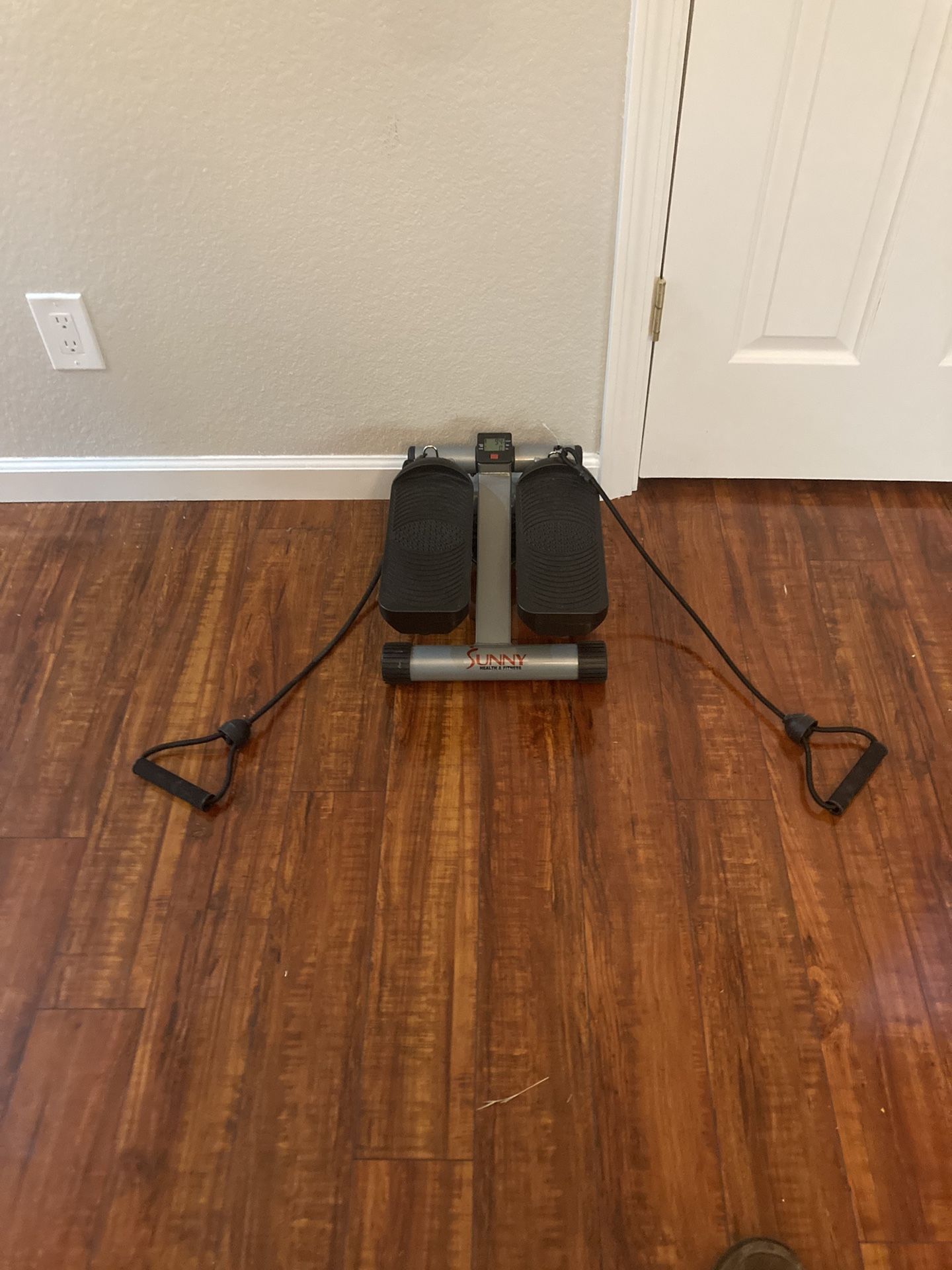 Sunny Health & Fitness NO. 012-S Mini Stepper With Resistance Bands
