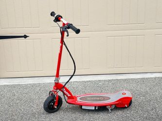 Moving sale - Razor E100 Motorized 24-Volt Electric Outdoor Scooter