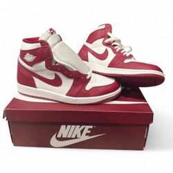 Jordan 1 Retro High OG "Team Red"
