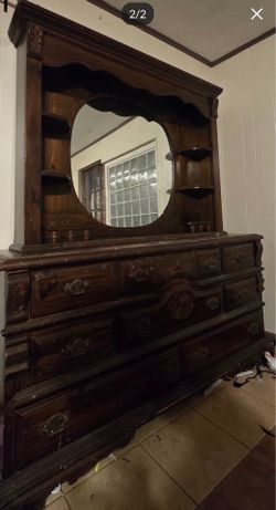Dresser
