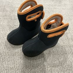 Size 6 Toddler Bogs Boots