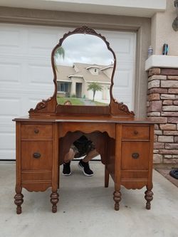 Antique vanity