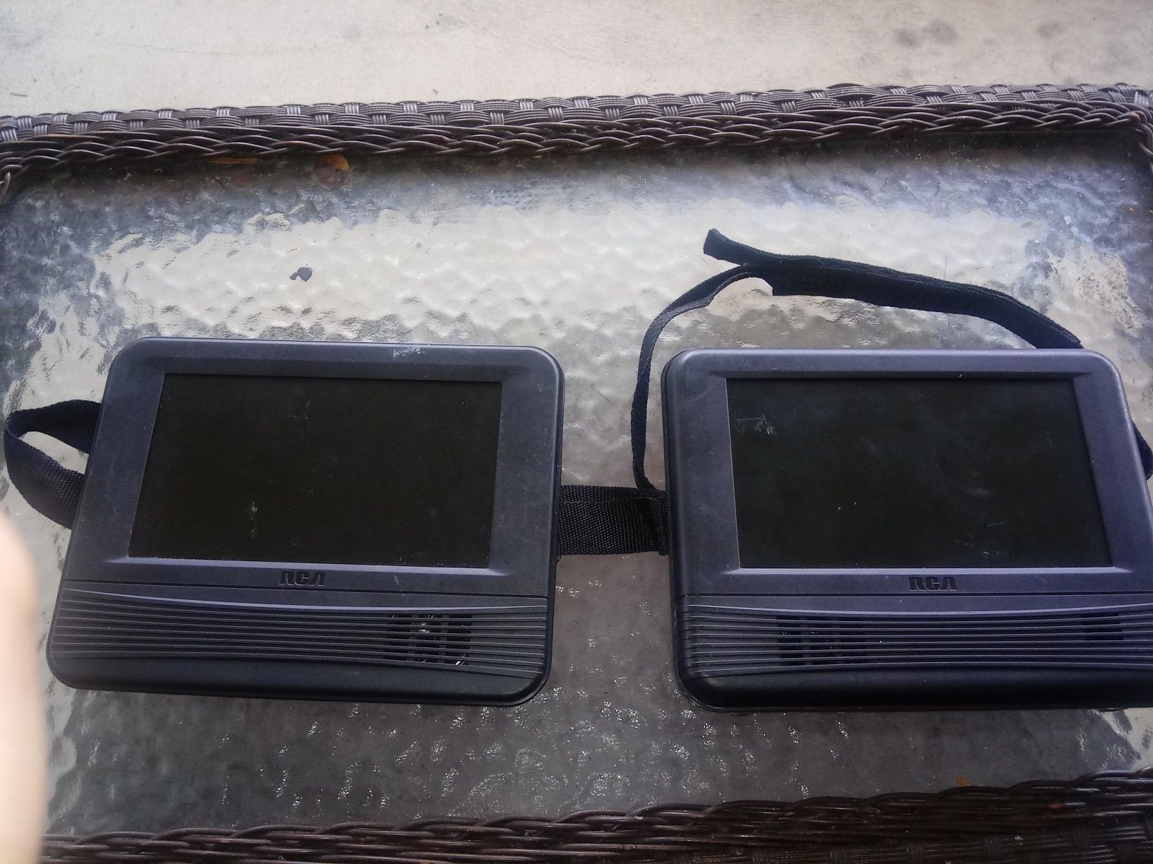 Car dvd player for head rest