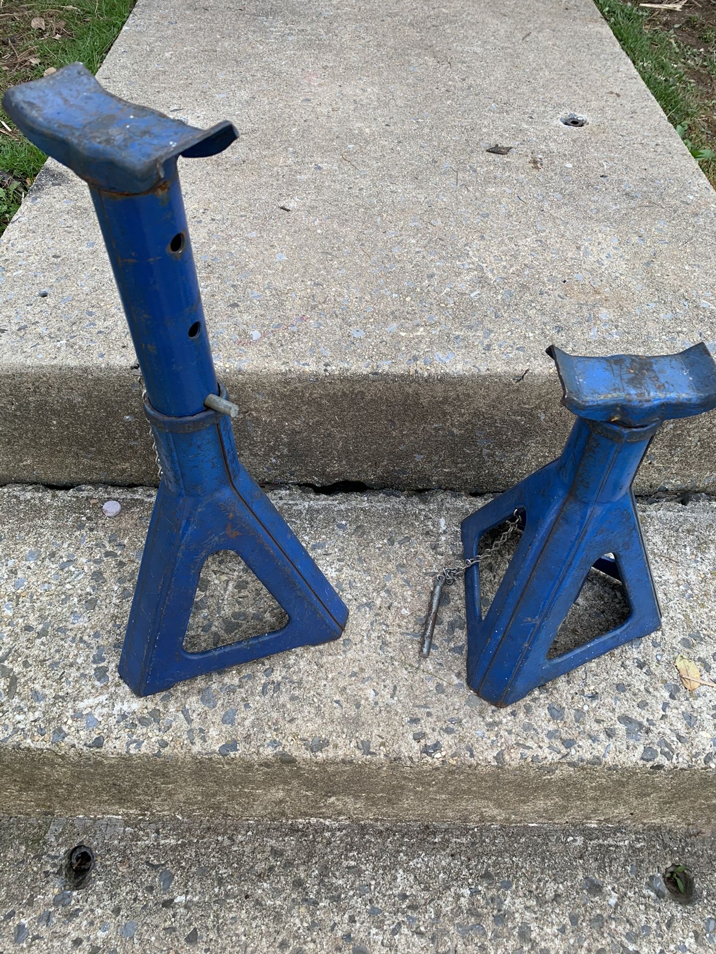 Heavy Duty Metal Jacks (For Car/ SUV/ Small truck). $25 Each