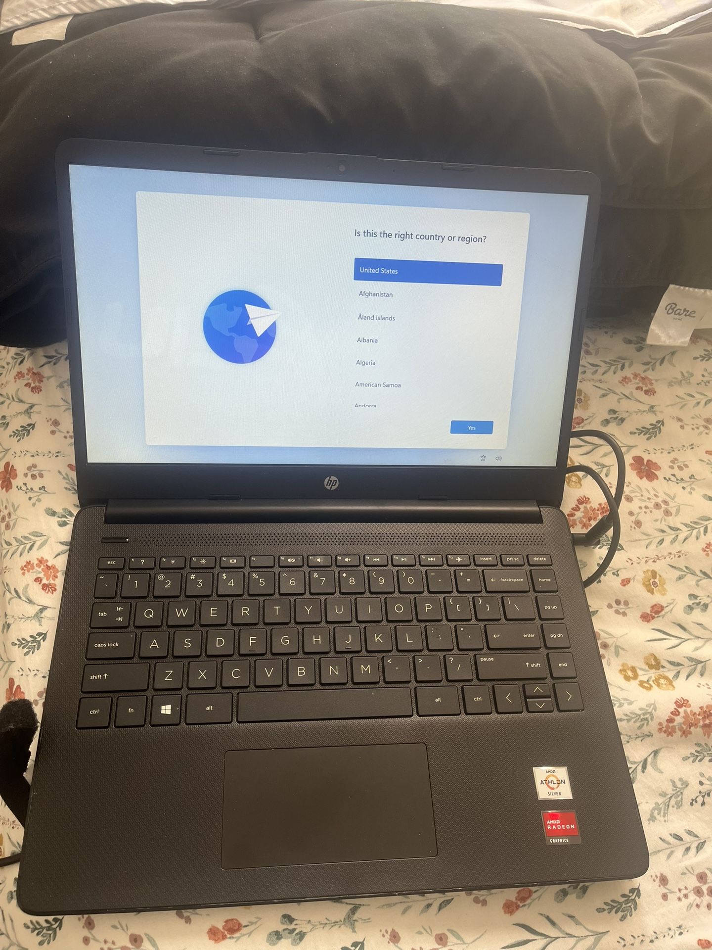 Selling Laptop 50 Dollars Cash