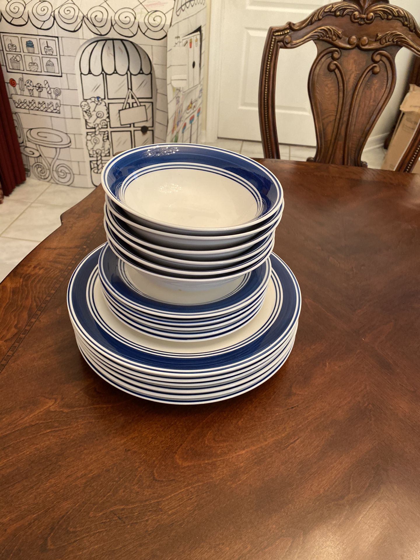 Dining Dishes Set