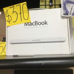 MacBook 13  Inch LED Backlit. Widescreen Notebook