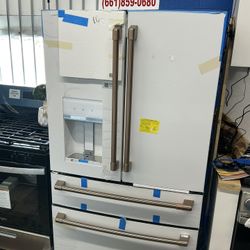 Cruz S Appliances 28.7 Cu Smart Four DOOR French DOOR Refrigerator In Matte White With Dual Dispenser Autofill Pitcher $3000