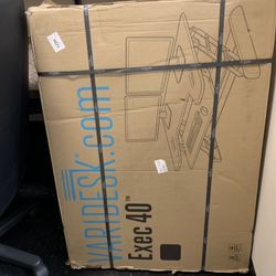 Varidesk Exec 40 - brand new, In The Box!