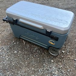 Igloo 110qt (??) Glide Cooler