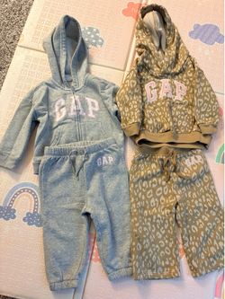 GAP matching sweatshirt and pants
