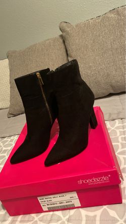 Black shoedazzle booties size 7