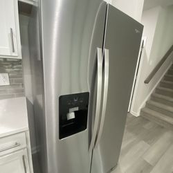 Whirlpool 2 Door  Fridge For Sale (not Used , Got With New Home)