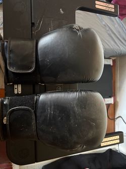 Black Boxing Gloves