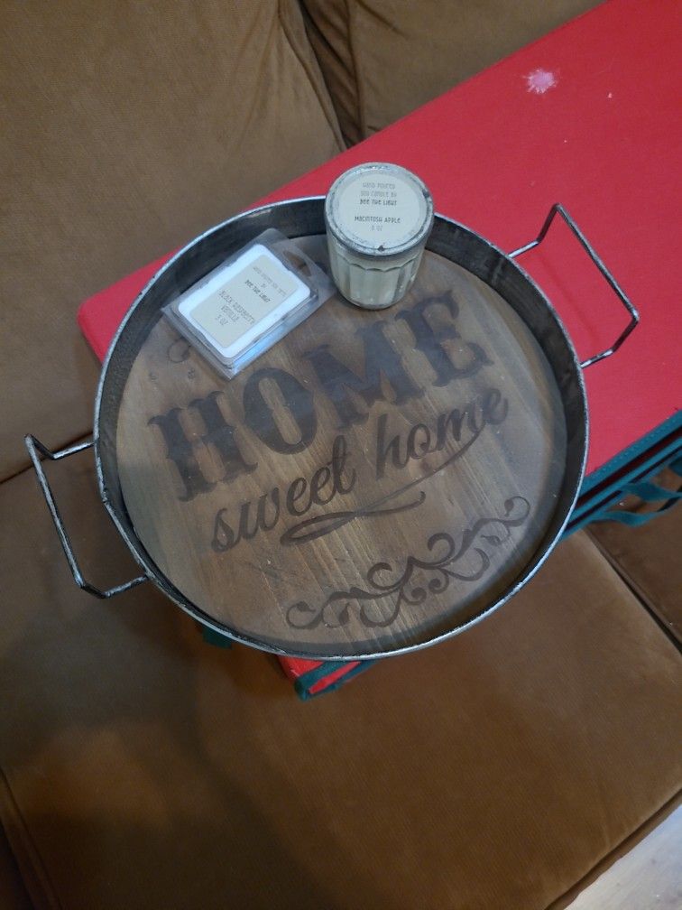 Rustic Tray With One Candle and Some Soy Melts