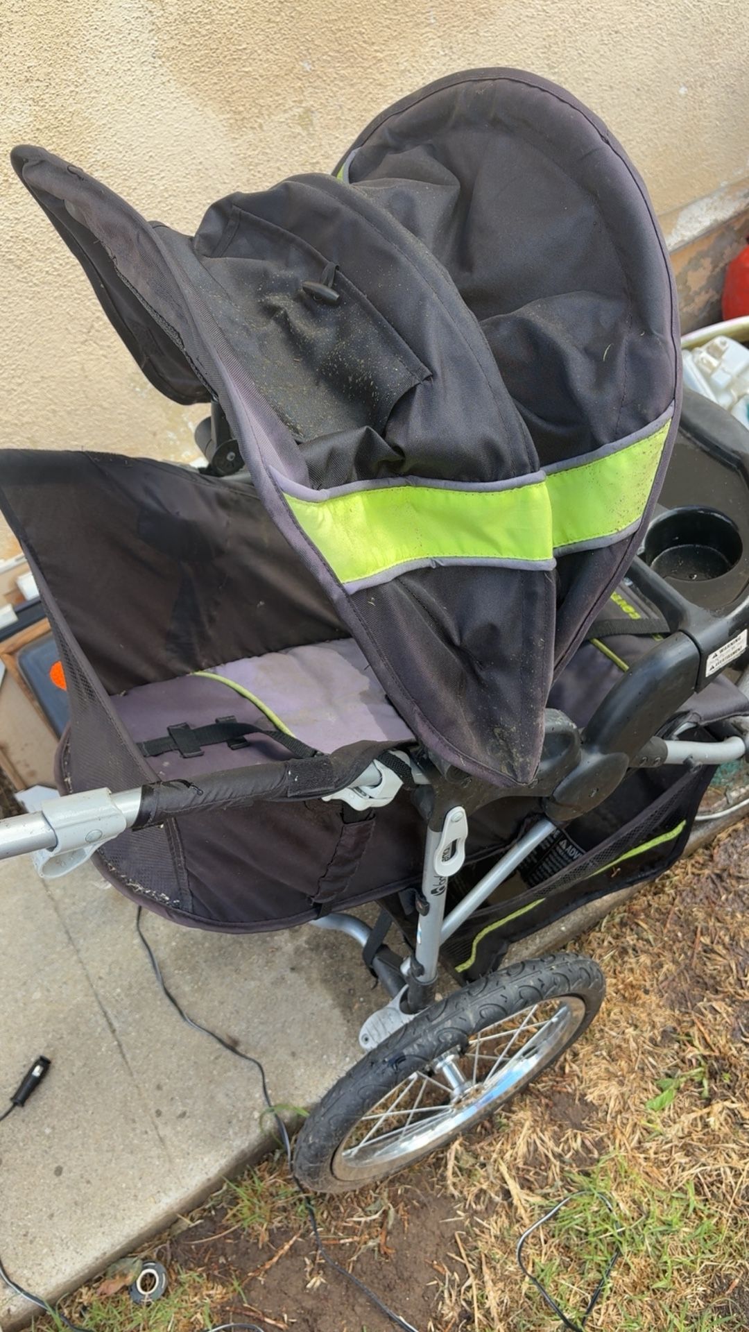 Baby Trend Expedition jogging stroller