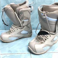 Lamar Snowboard Boots. Size 9.