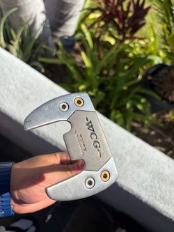 Talon style putter great weight
