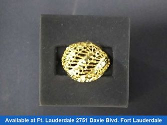 Women's Ring - Yellow Gold 10k (.417) 3.8 grams Size 9.5