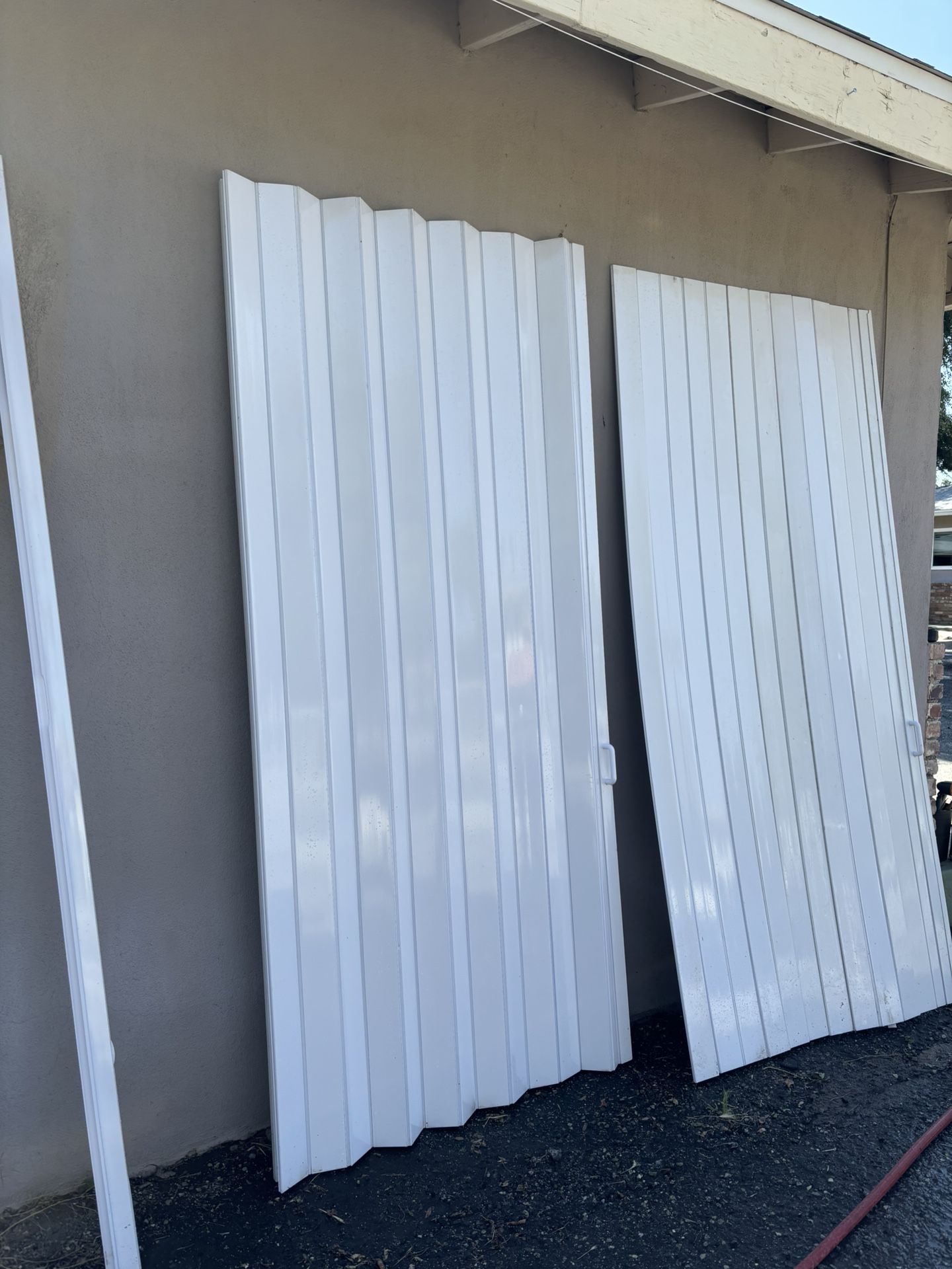 Room dividers