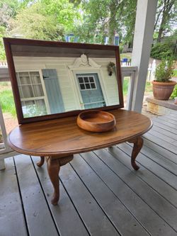 Beautiful matching rustic brown home decor/furniture bundle in good condition
