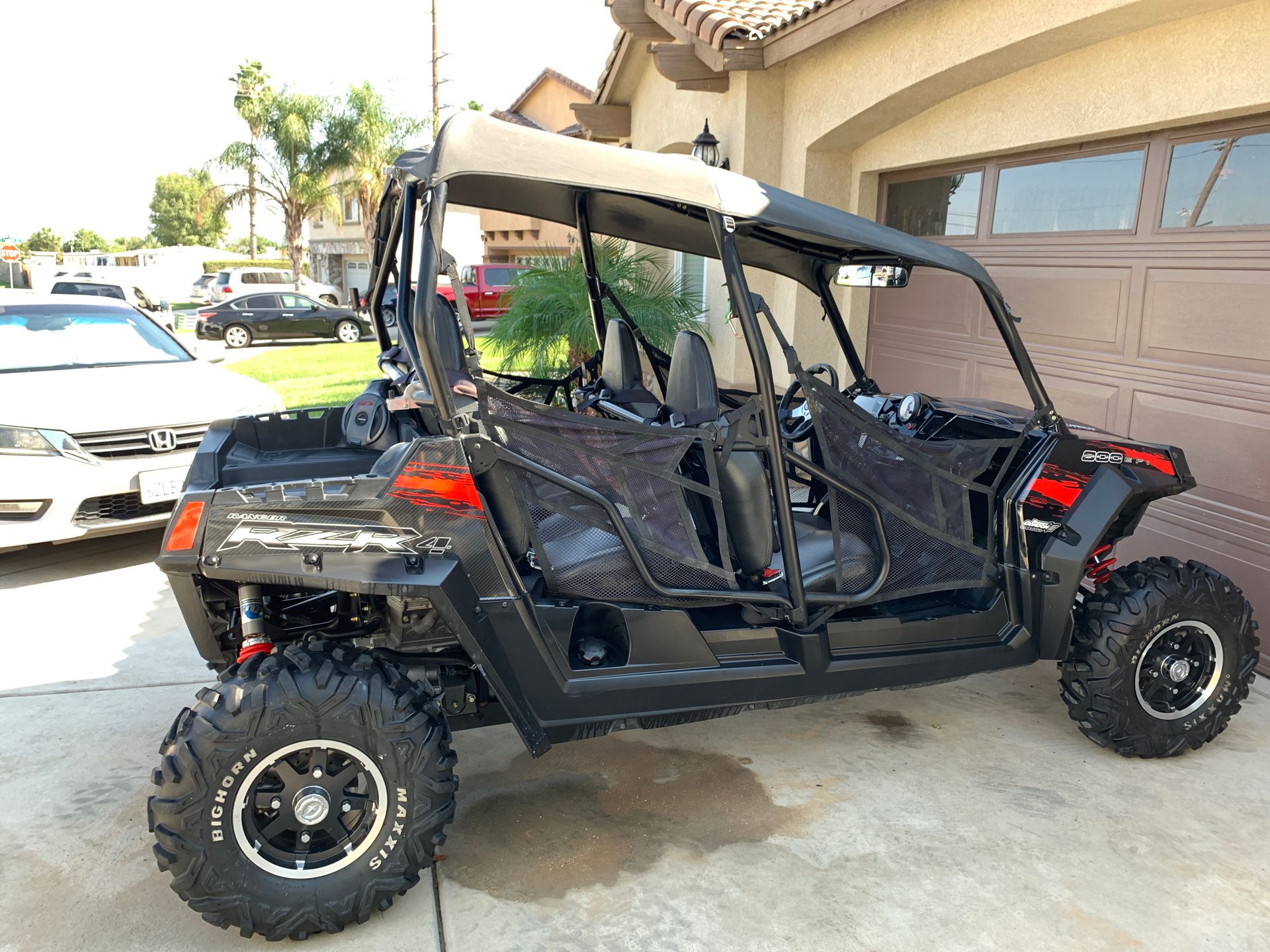 2011 Polaris RZR 800 4 seater Robby Gordon Edition for Sale in Rialto