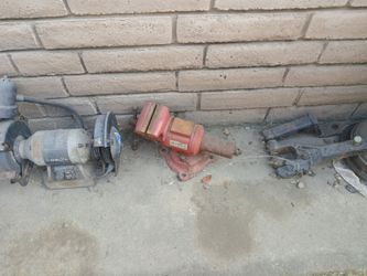 Bench vise
