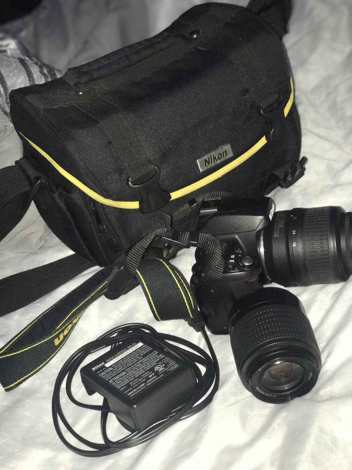 Nikon Digital Camera D40