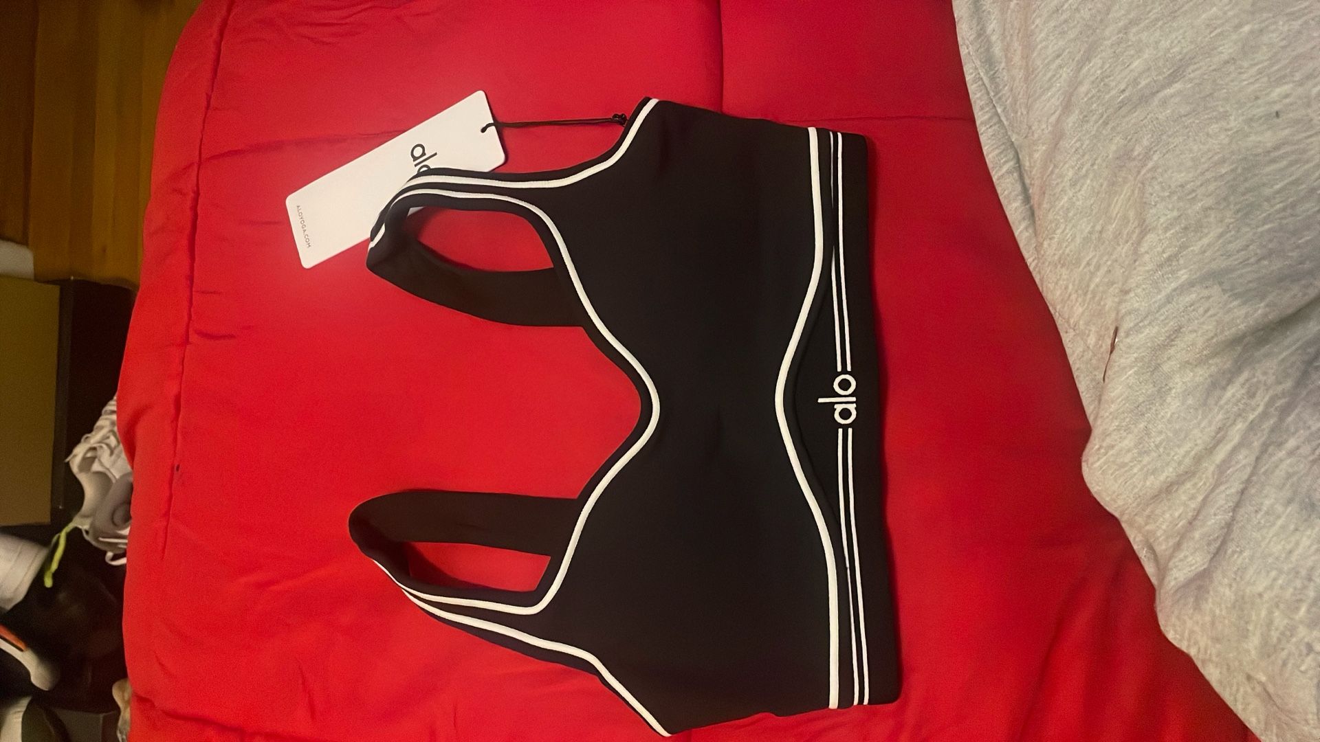 Alo Black And White Set