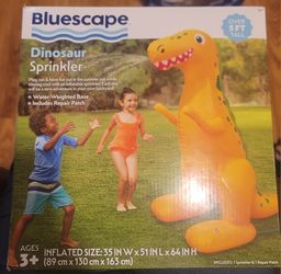 Dinosaur sprinkler 