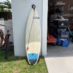 5’10 Surfboard