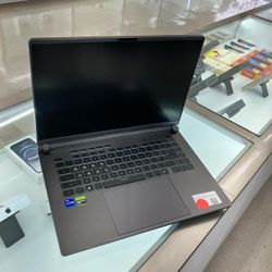 Asus ROG Strix G615J 32ram 1TB 5060 NVIDIA