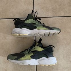 Nike Huarache Shoes