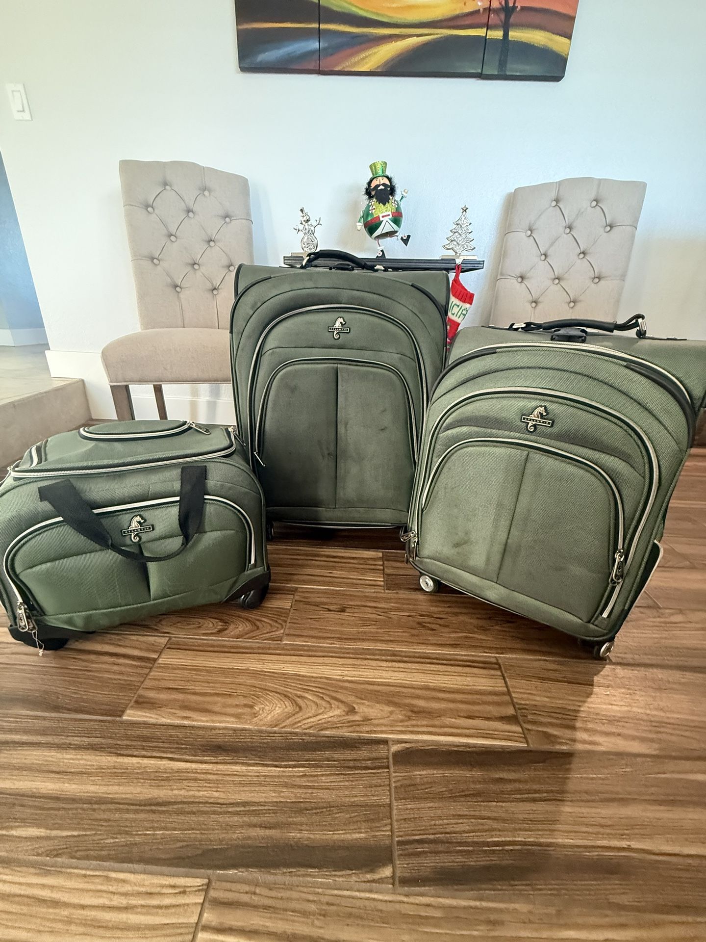 Atlantic Brand 3 Piece Luggage Set