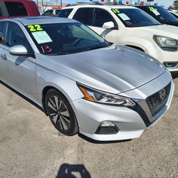 2022 Nissan Altima 2.5 sv