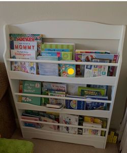 Kids bookshelf