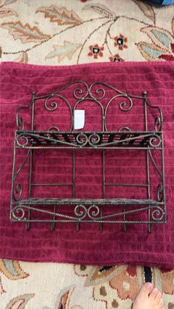 Metal hanging organizer