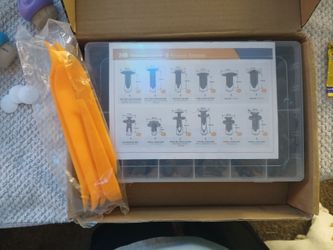 push-type plastic rivets/clips used for car interior trim panels, door panels, bumpers 10$